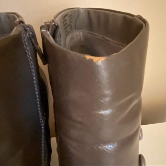 Fioni olive green button detail bootie - Picture 8 of 16